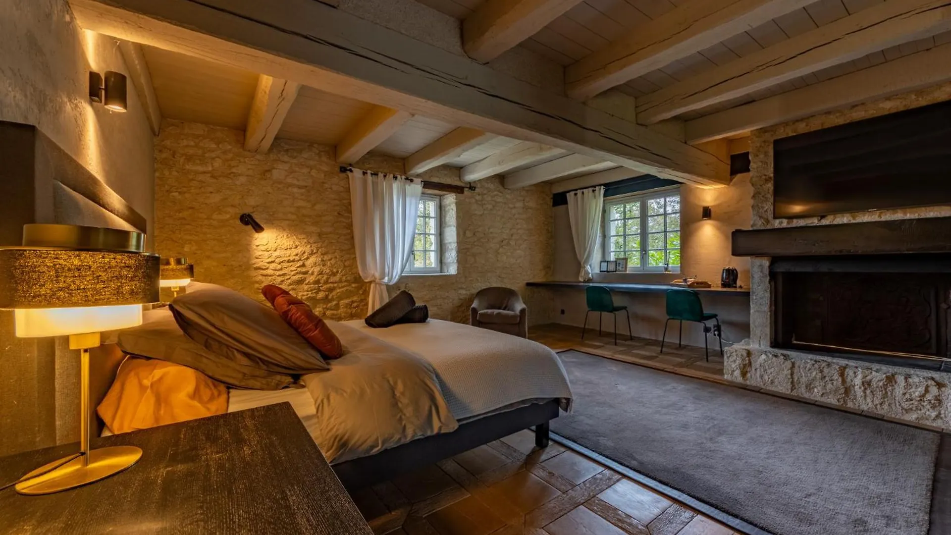 Les Chambres Du Presbytere Montagudet フランス
